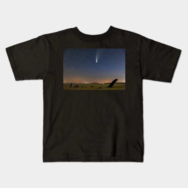 Comet NEOWISE over Rhossili Bay Kids T-Shirt by dasantillo